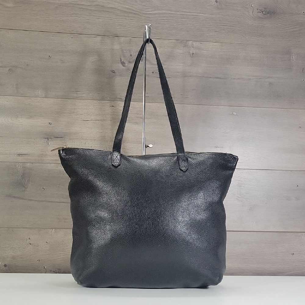 Large  Cuyana Black Pebble Leather Tote Bag